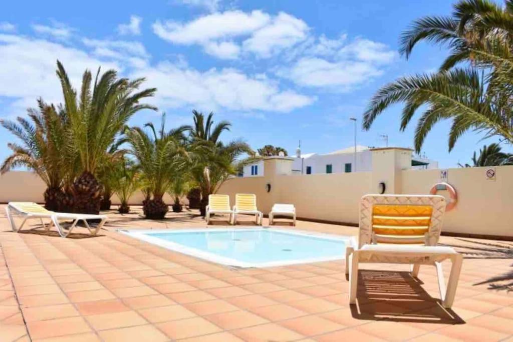 Апартаменты Riviera Park 7A - Air Con- Wi-Fi- Uk Channels- 5 Minutes Walking From The Sea Тиас Экстерьер фото
